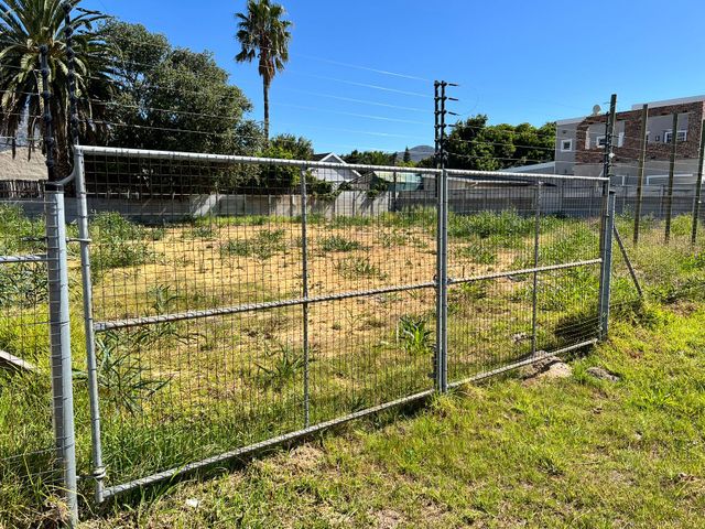 Ample size commercial Plot in Tokai