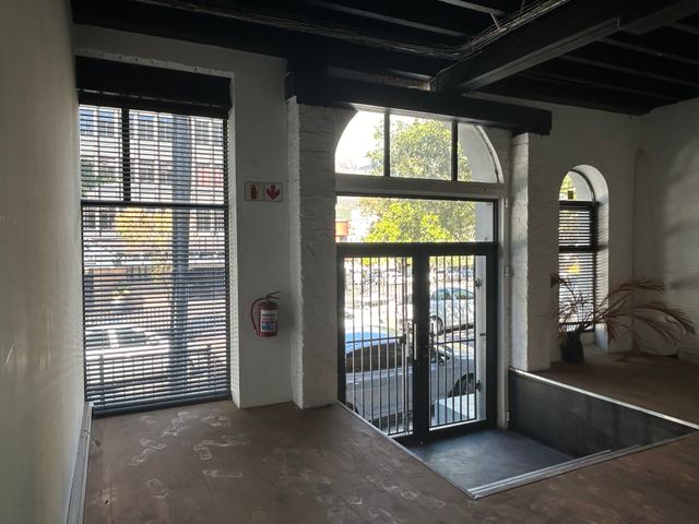 125m² Business To Let in Cape Town City Centre