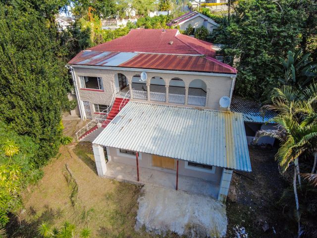 3 Bedroom House For Sale in Padfield Park