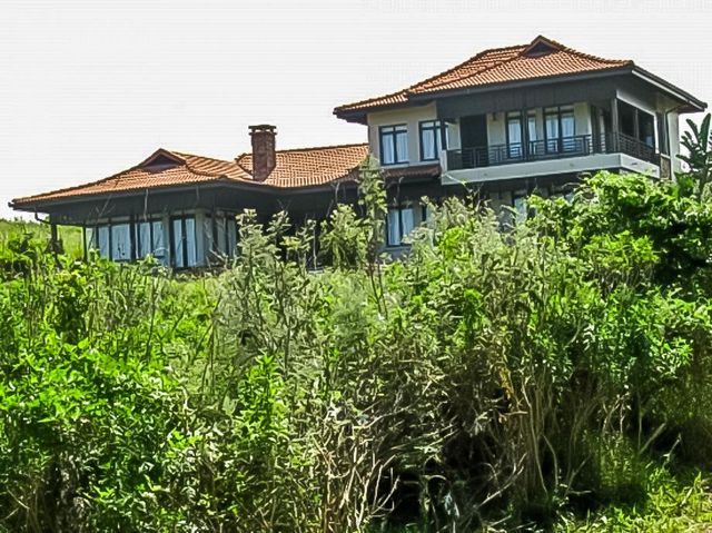 Building in Ekubo Coastal Estate