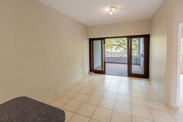 2 Bedroom Apartment For Sale in Sheffield Beach