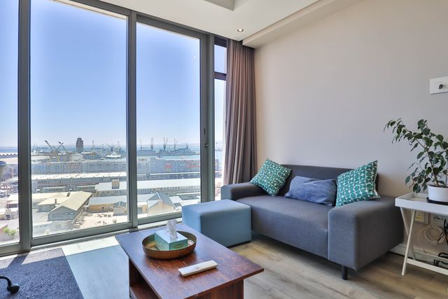 1 Bedroom Apartment For Sale in Foreshore