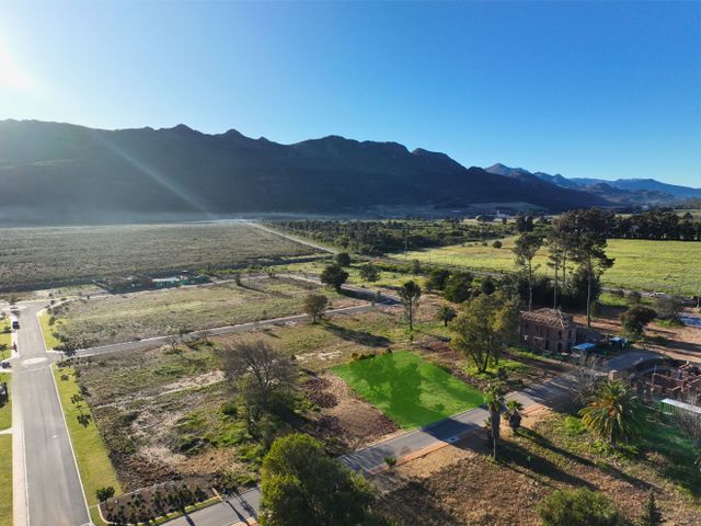 749m² Vacant Land For Sale in Pearl Valley at Val de Vie