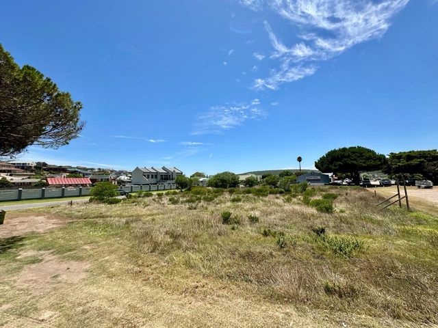 Gateway to Success: Prime Vacant Land Opportunity in Stilbaai West
