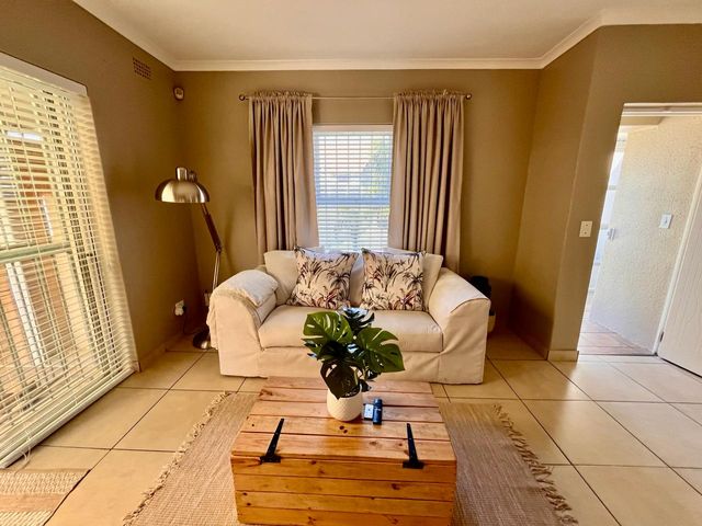 2 Bedroom House For Sale in Protea Village
