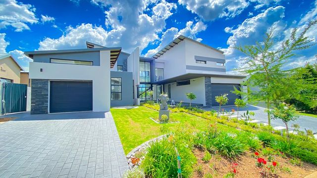 Double Storey family home on a park, the WOW factor