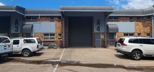 360m² Factory To Let in Westmead