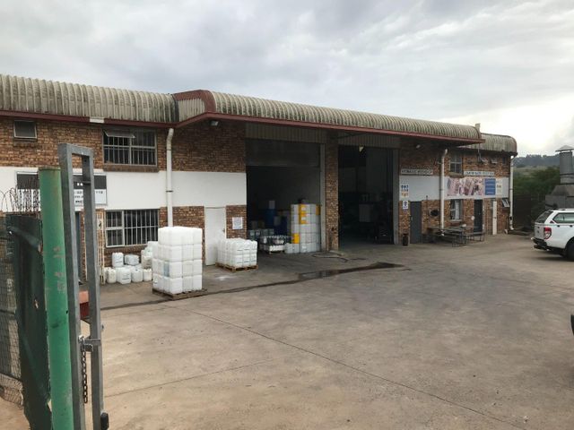 Industrial iunit available in prime Westmead area