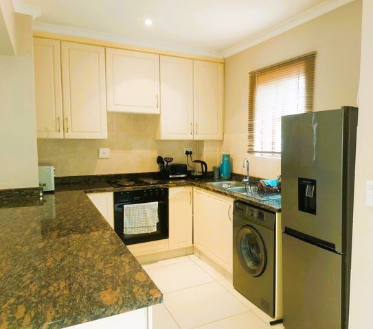 3 Bedroom Apartment To Let in Hillcrest Central
