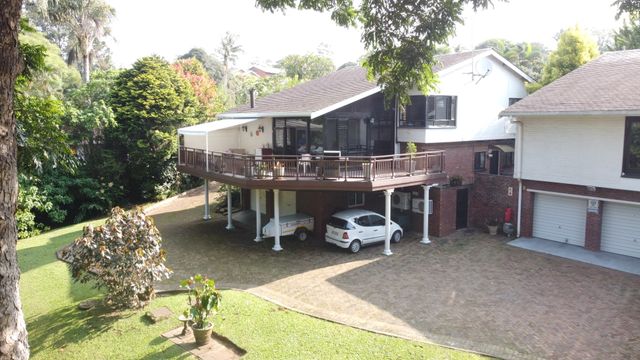 3 Bedroom Townhouse For Sale in Kloof