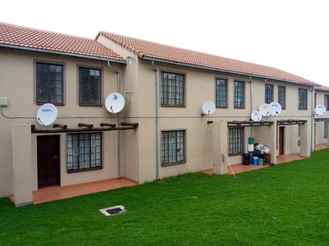 Two bedroom apartment for sale in Roodepoort.