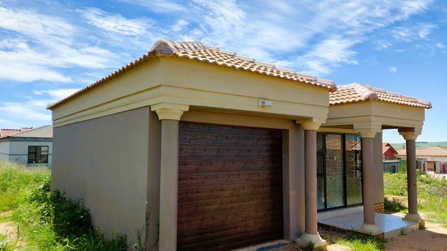 3 Bedroom House For Sale in Bergsig