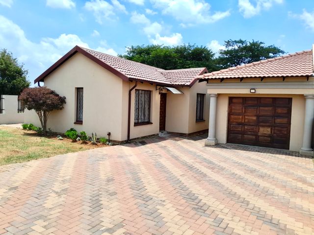 TWO BEDROOM HOUSE IN A QUIET AND SAFE AREA IN PRETORIA WEST.