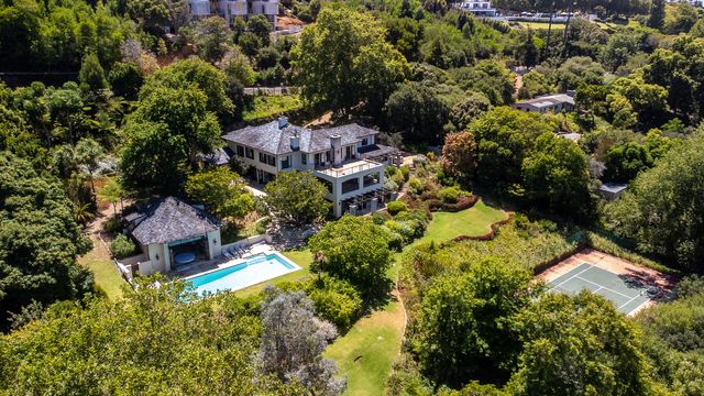 The epitome of luxury living in Constantia Upper