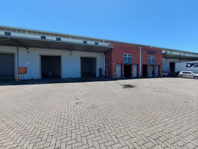 2,265m² Warehouse To Let in Riverhorse Valley