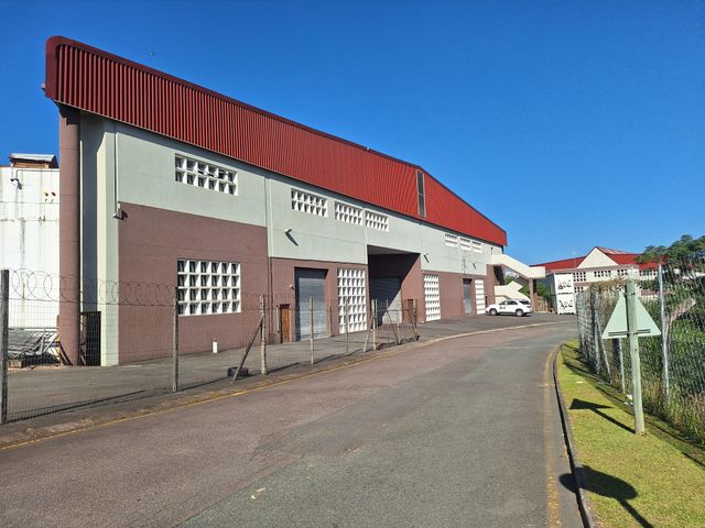1149m Warehouse To Let In New Germany