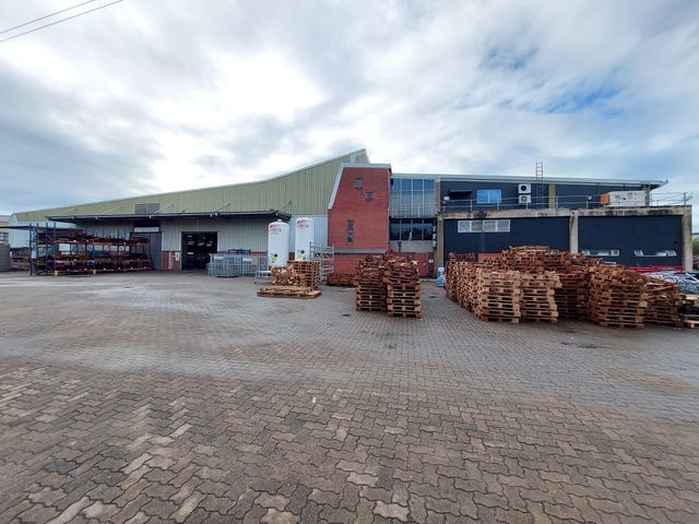 7,584m² Warehouse To Let in Springfield