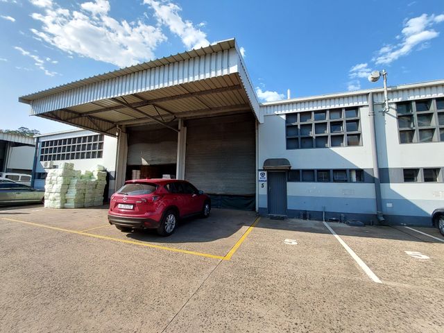 343m² Warehouse For Sale in Springfield