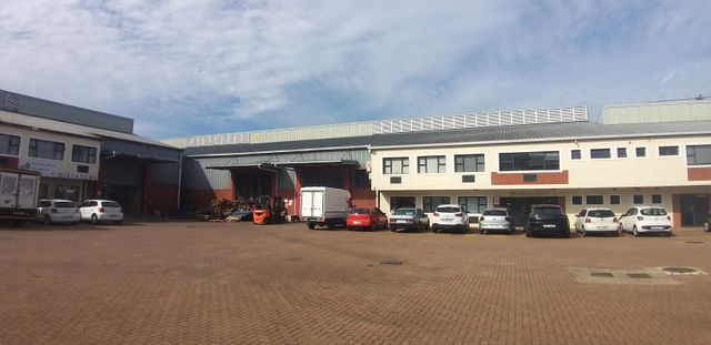1,649m² Warehouse To Let in Mount Edgecombe