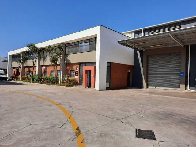 1,617m² Warehouse To Let in Riverhorse Valley