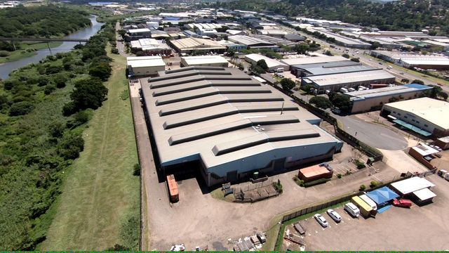 Warehouse/Factory To Let In Springfield Park