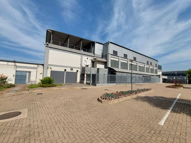 5,117m² Warehouse To Let in Riverhorse Valley