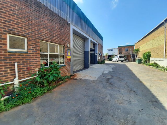 200m² Storage Unit To Let in Springfield