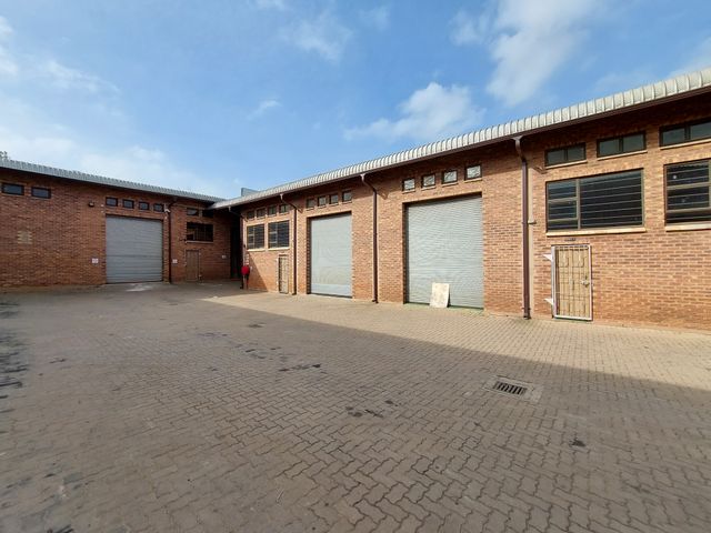 200m² Warehouse To Let in Springfield