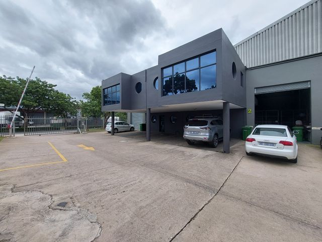 351m Warehouse For Lease In Riverhorse Valley
