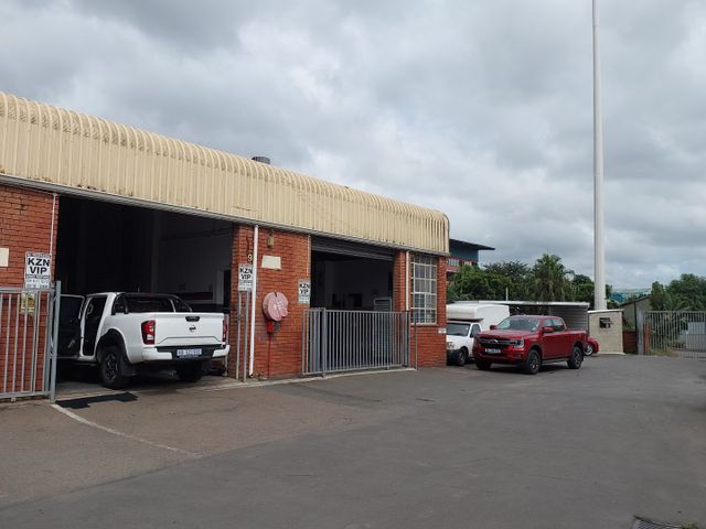 569m Warehouse For Lease In Phoenix