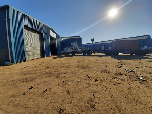1,011m² Warehouse To Let in Springfield