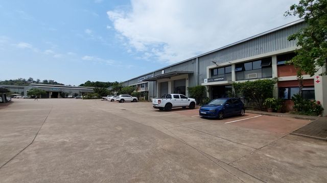 1008m Warehouse For Lease In Riverhorse Valley