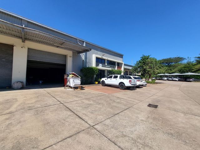 825m Warehouse For Lease In Riverhorse Valley