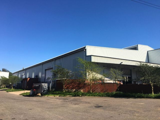 5,521m² Warehouse To Let in Bellair