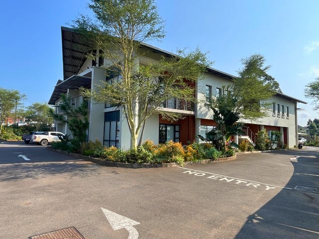 264m² Office To Let in Hillcrest Central