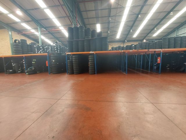 2500m Standalone Warehouse For Lease In Briardene