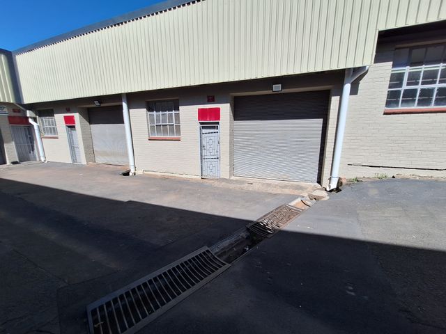278m² Warehouse To Let in Westmead