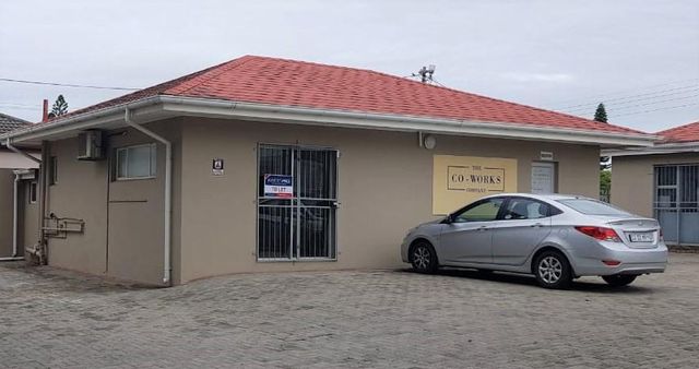 67m² Office To Let in Gonubie