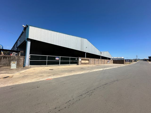 Highly visible warehouse in Meisies Halt for sale