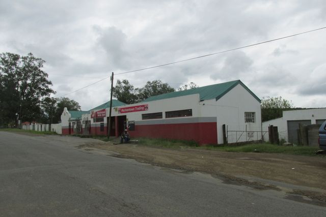 Business premises with great potential in Macleantown
