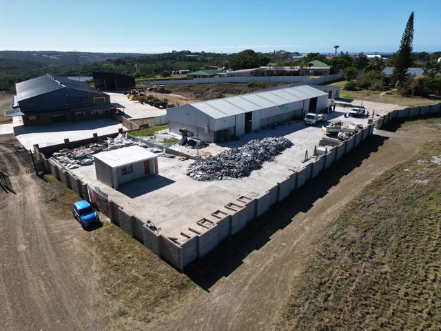 480m² Warehouse For Sale in Beacon Bay North