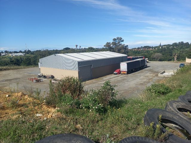 Warehouse and house for sale in Eureka