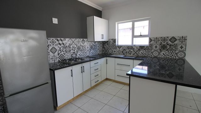 Newly renovated, modern 1 bedroom Flat to rent in Berea