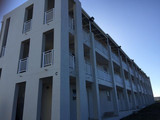 Newly built 2 bedroom apartments for sale in Mooiberge Lifestyle Estate