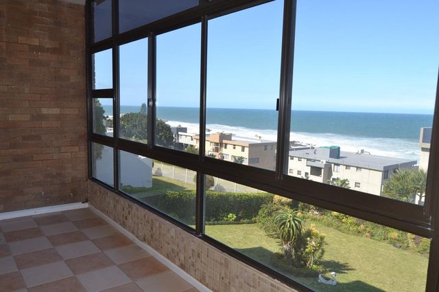 2 Bedroom Apartment For Sale in Manaba Beach