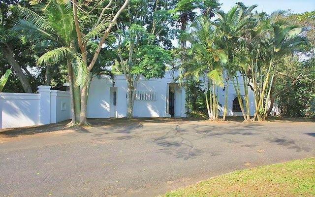 4 Bedroom House For Sale in Umtentweni