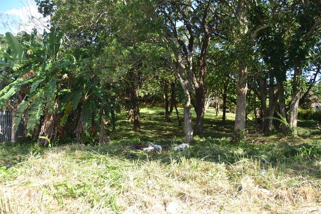 1,974m² Vacant Land For Sale in Uvongo