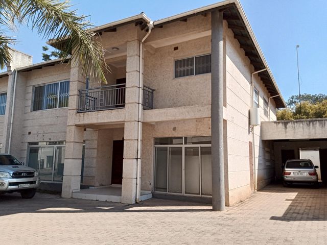 360m² Business Centre To Let in Kabulonga