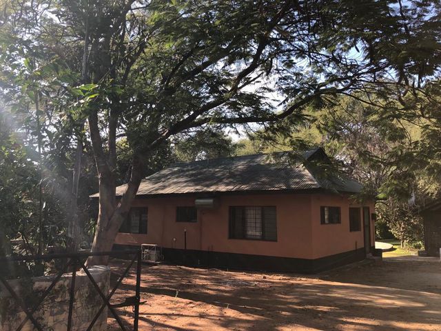 2 Bedroom House To Let in Maramba