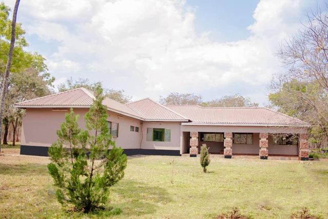3 Bedroom House To Let in Leopards Hill
